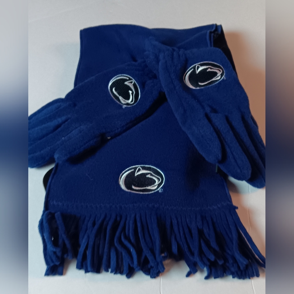 WOMEN'S PENN STATE NITTANY LIONS, NCAA,  2 PIECE LADIES SCARF & Glove SET